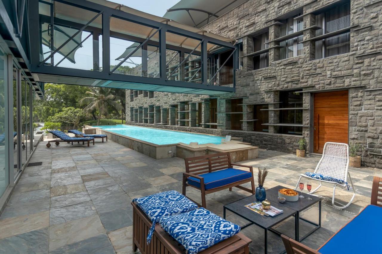 Lohonostays Maharajah House Карджат Екстериор снимка