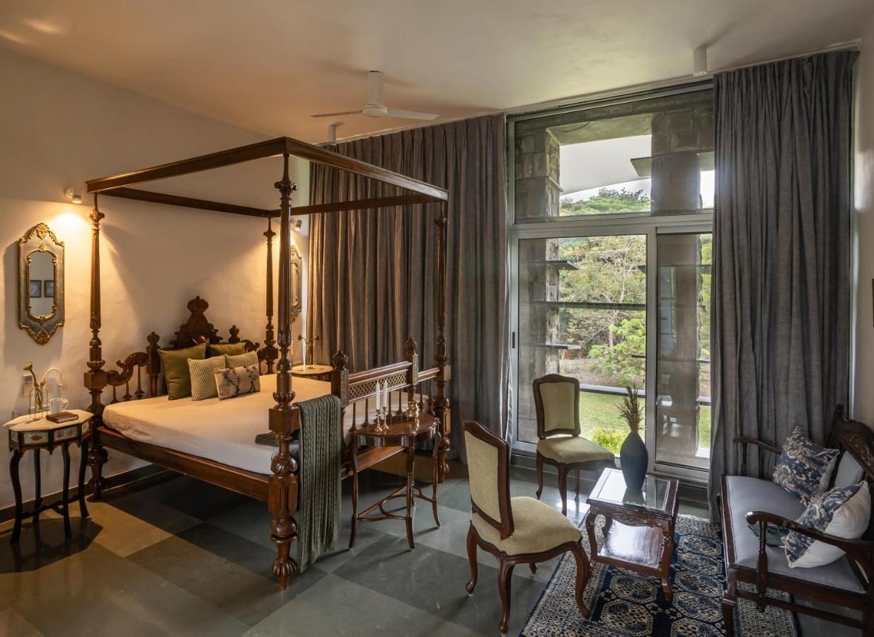Lohonostays Maharajah House Карджат Екстериор снимка