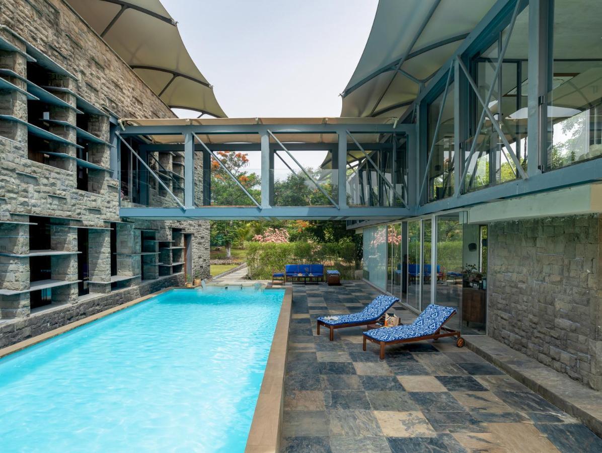 Lohonostays Maharajah House Карджат Екстериор снимка