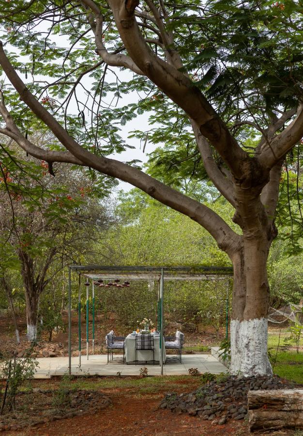 Lohonostays Maharajah House Карджат Екстериор снимка