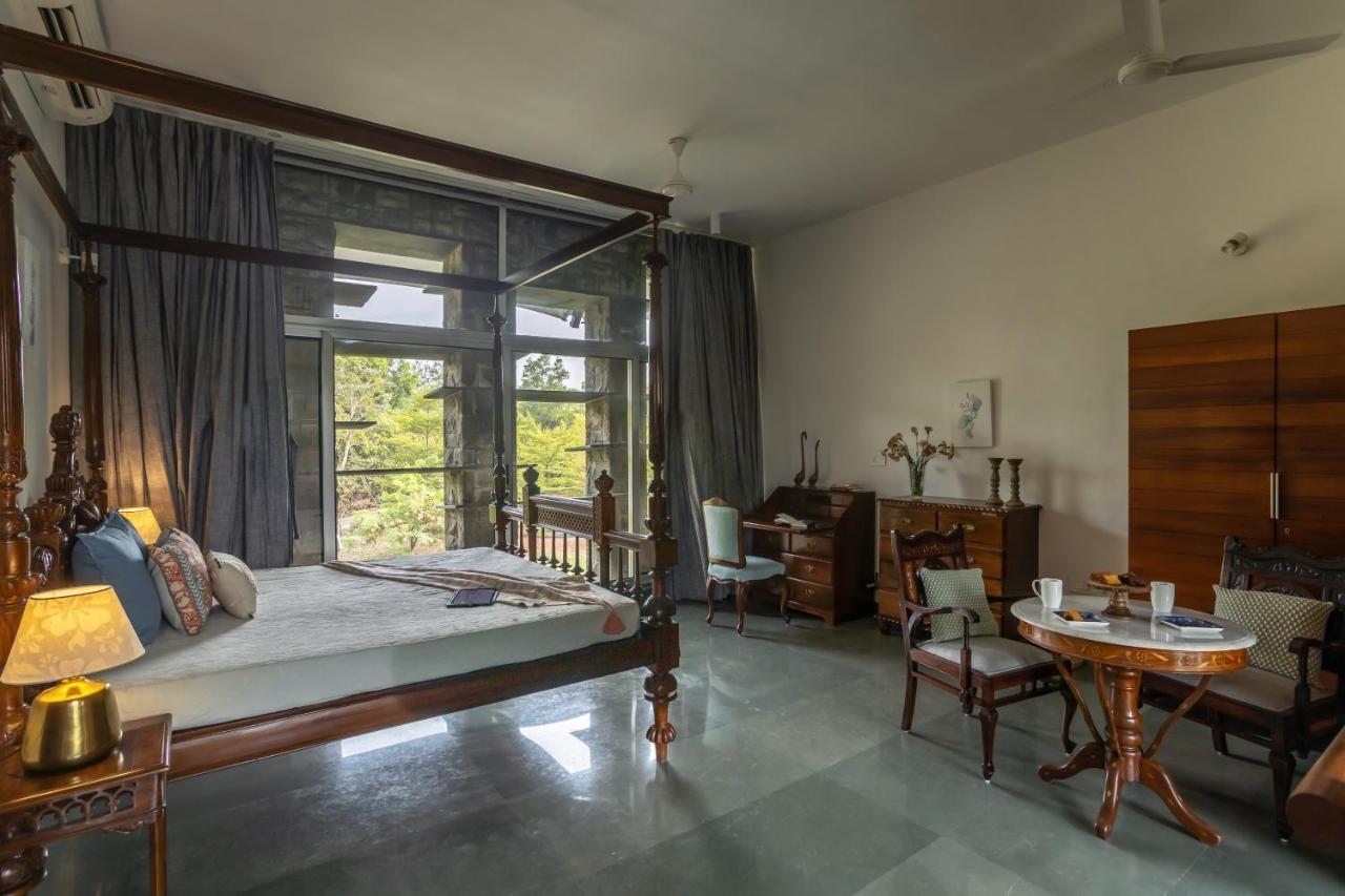 Lohonostays Maharajah House Карджат Екстериор снимка